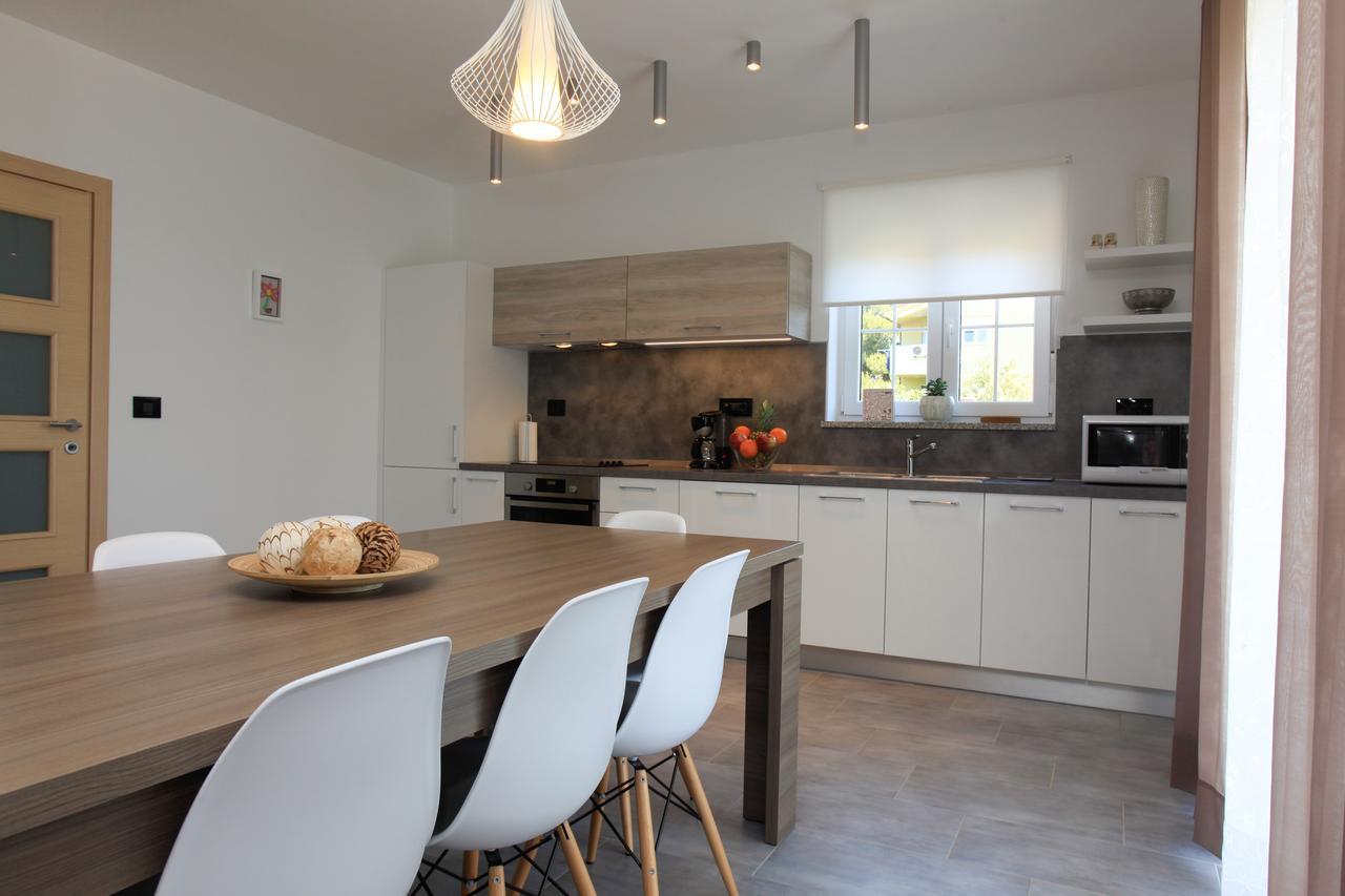 Apartments Fiora Premantura Eksteriør billede